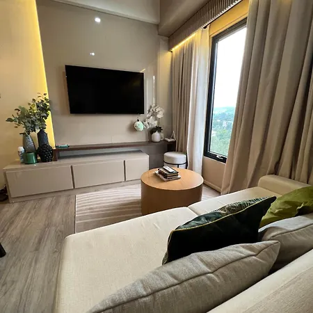 1 Bedroom Condo Near Cebu It Park With Balcony Wifi Netflix Awesome View