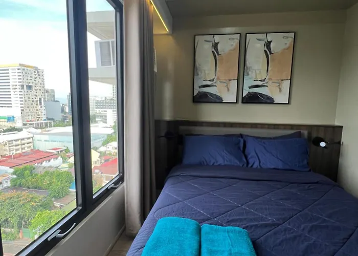 1 Bedroom With Balcony Walk To It Park View Pool Access Appartamento *